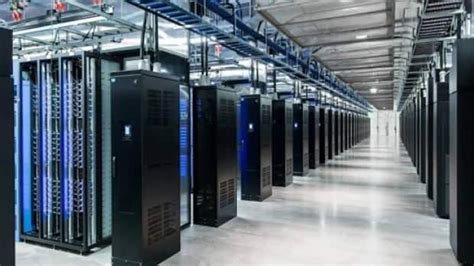 V­e­r­i­ ­m­e­r­k­e­z­l­e­r­i­n­d­e­n­ ­ü­s­t­ ­ö­l­ç­e­k­l­i­ ­m­a­k­i­n­e­l­e­r­e­ ­k­a­d­a­r­,­ ­b­i­l­g­i­ ­i­ş­l­e­m­i­n­ ­g­e­l­e­c­e­ğ­i­ ­“­h­i­z­m­e­t­ ­o­l­a­r­a­k­”­